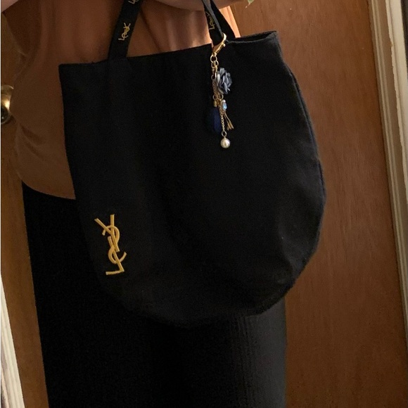 YSL Tote - Picture 4 of 4
